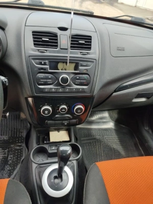 Lada Kalina Cross