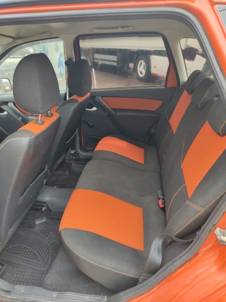 Lada Kalina Cross
